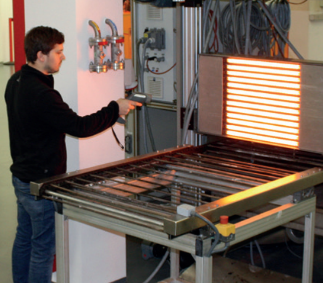 Semiconductor clean room trolley heater